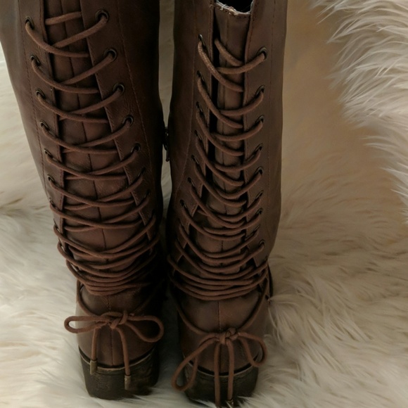 Boots - Picture 2 of 3